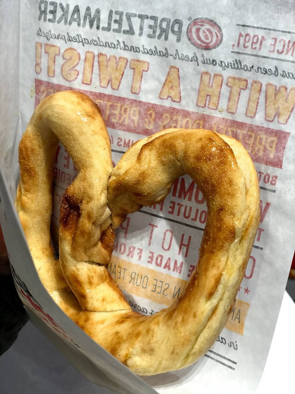 Pretzelmaker | restaurant | 5100 Erin Mills Pkwy, Mississauga, ON L4M 5Z2, Canada | 9058202077 OR +1 905-820-2077