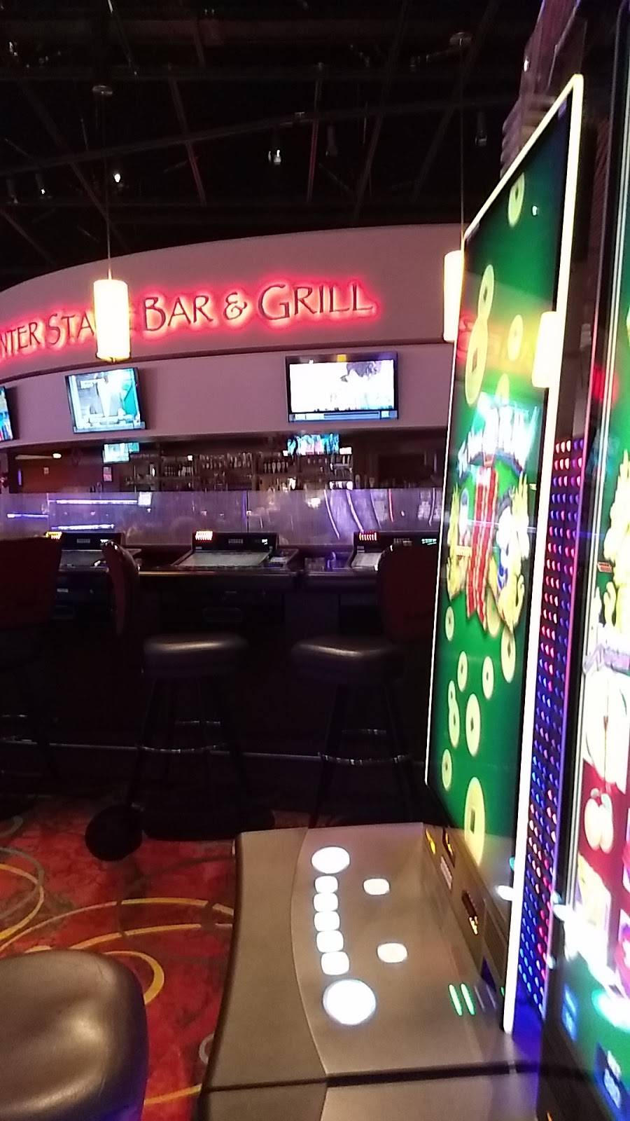 Center Stage Bar & Grill | restaurant | 3250 CA-128, Geyserville, CA 95441, USA | 8778837777 OR +1 877-883-7777