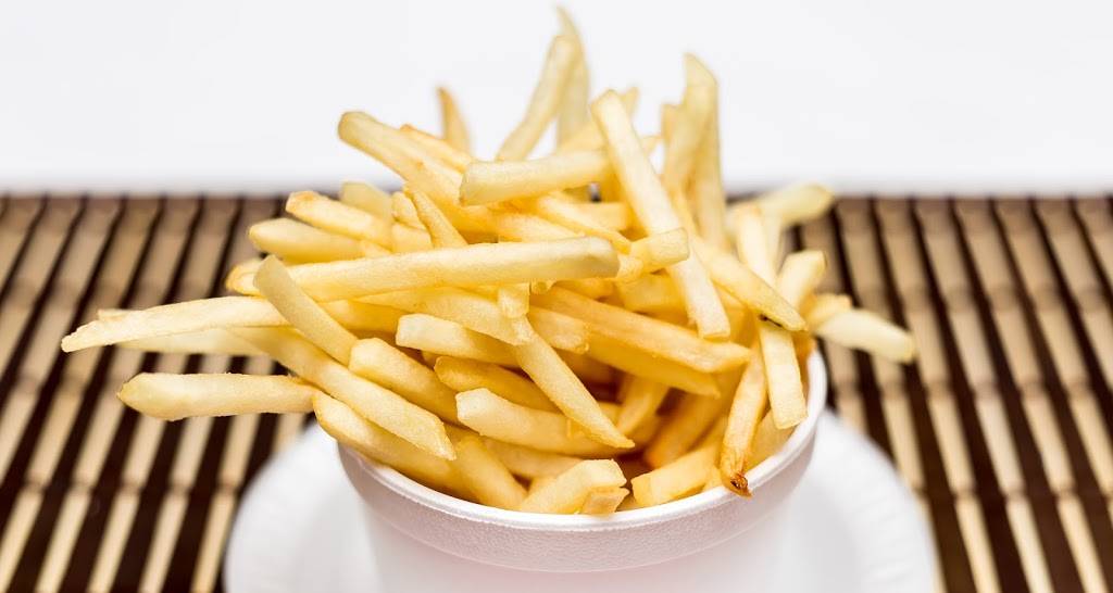 Wolfies deli | restaurant | 670 Sheppard Ave W, Toronto, ON M3H 2S5, Canada | 4166389653 OR +1 416-638-9653