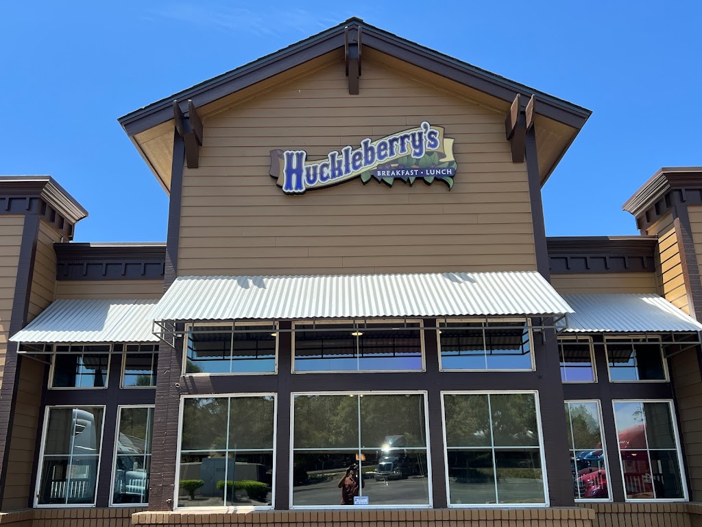 Huckleberrys Breakfast & Lunch | restaurant | 151 N Walnut Rd, Turlock, CA 95380, USA | 2096649711 OR +1 209-664-9711