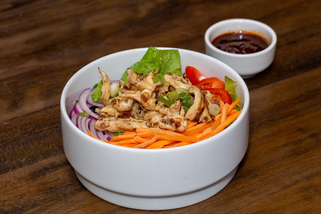 Aroy Dee Thai Kitchen | restaurant | 20 John St, New York, NY 10038, USA | 2125289922 OR +1 212-528-9922