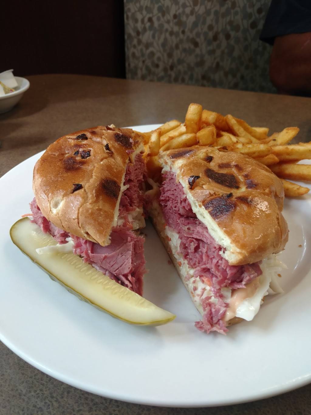 Laskos Restaurant | restaurant | 1301 Washington St, Midland, MI 48640, USA | 9894869450 OR +1 989-486-9450