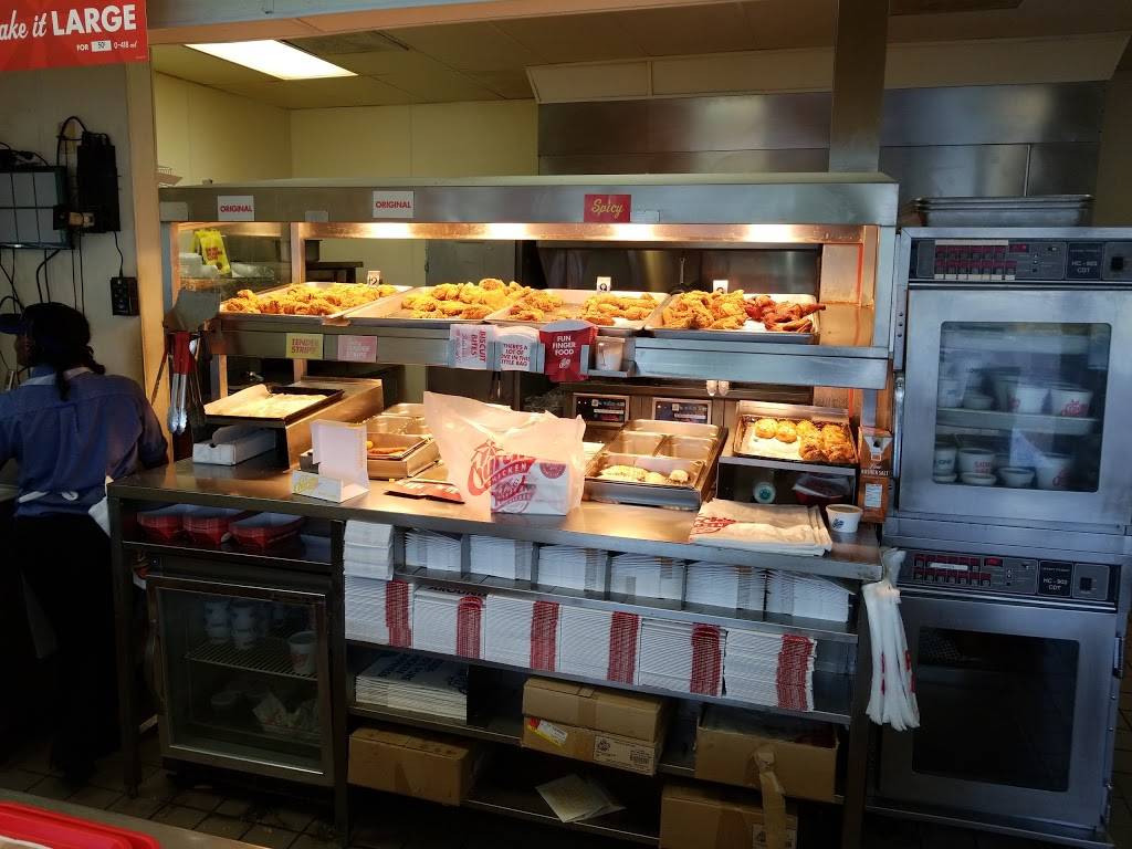 Churchs Chicken | restaurant | 12003 E US Hwy 40, Independence, MO 64055, USA | 8163580604 OR +1 816-358-0604