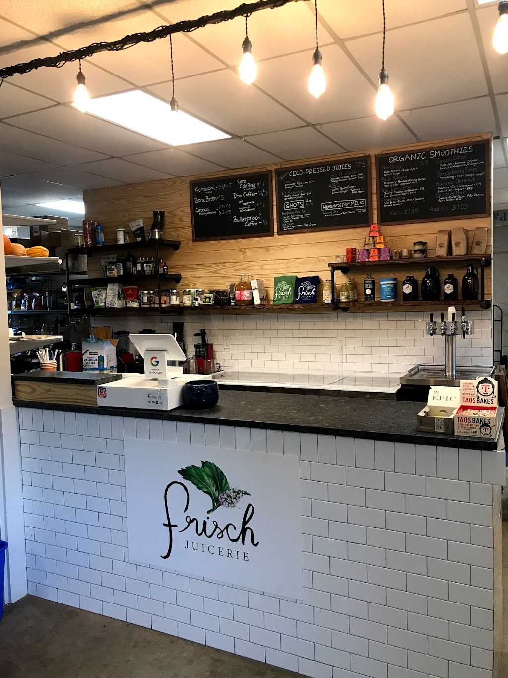 Frisch Juicerie | cafe | The Peach Basket General Store, 334 W Main St, Fredericksburg, TX 78624, USA | 8305341476 OR +1 830-534-1476