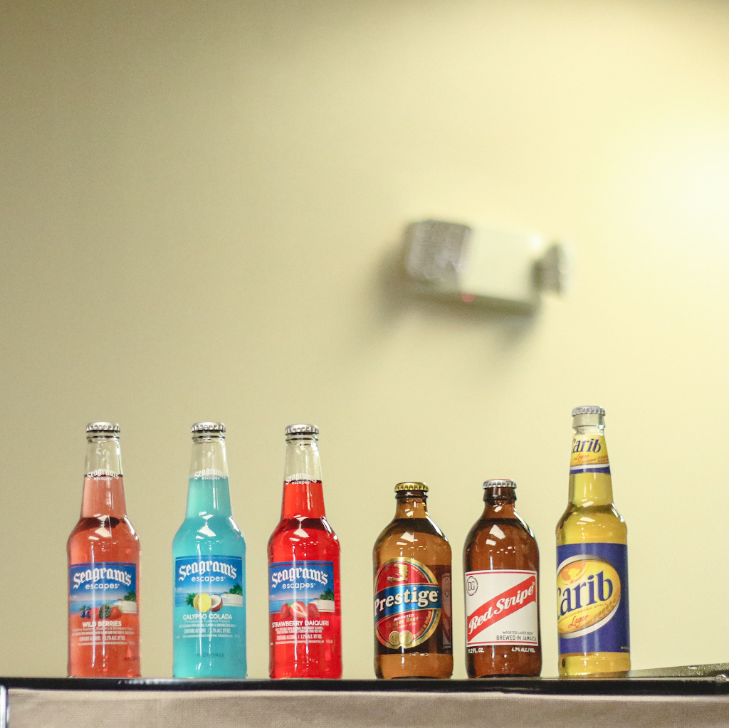 Seanas Caribbean | Soul Food | restaurant | 719 Good Homes Rd, Orlando, FL 32818, USA | 3218006846 OR +1 321-800-6846