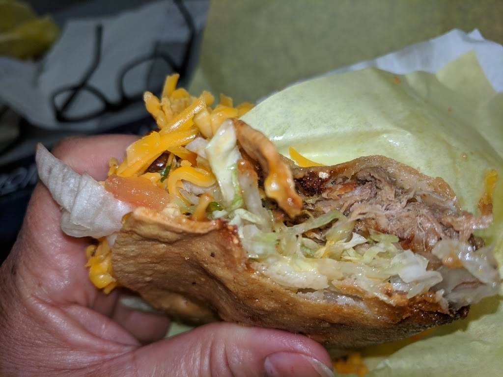 Mannys El Loco | restaurant | 845 W Cypress St, Covina, CA 91722, USA | 6263396025 OR +1 626-339-6025