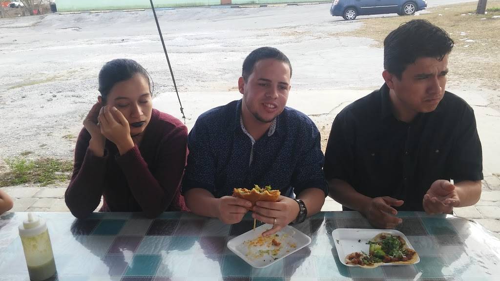 Munchies Boricua | restaurant | 2551 US-92, Haines City, FL 33844, USA | 3213159084 OR +1 321-315-9084