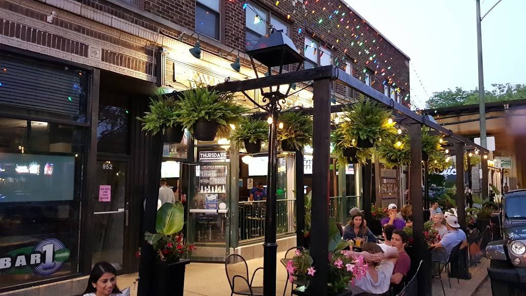 McGees Tavern & Grille | night club | 950 W Webster Ave, Chicago, IL 60614, USA | 7735498200 OR +1 773-549-8200