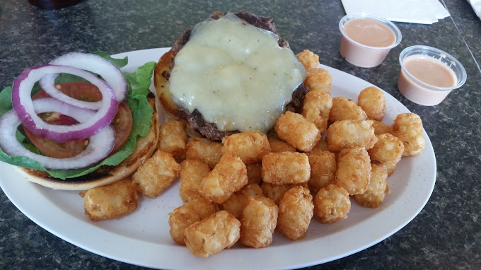 The Garage Café | restaurant | 228 Elgin St, Notus, ID 83656, USA | 2084592207 OR +1 208-459-2207