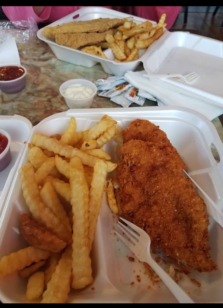 Dan’s Seafood & Chicken | restaurant | 3801 Altamesa Blvd, Fort Worth, TX 76133, USA | 8174238155 OR +1 817-423-8155