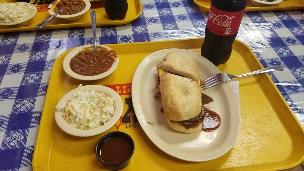 Dickeys Barbecue Pit | restaurant | 3254 Irving Blvd, Dallas, TX 75247, USA | 2146385123 OR +1 214-638-5123