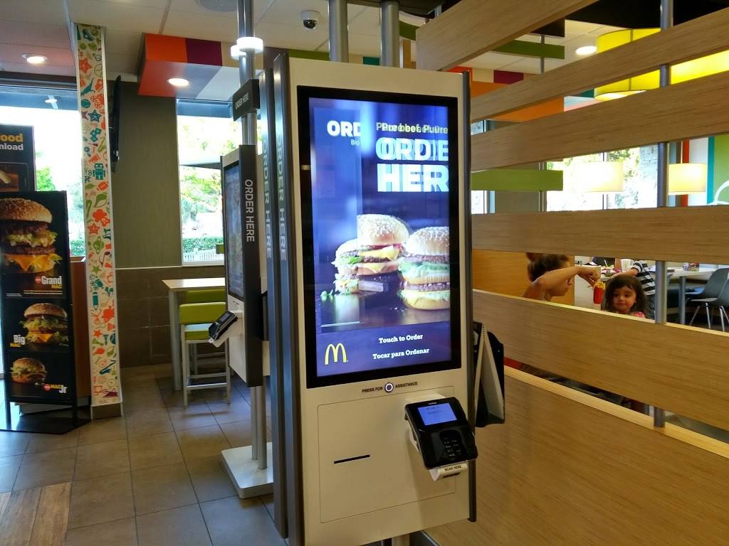McDonalds | cafe | 1678 W N Orange Blossom Trail, Apopka, FL 32712, USA | 4074641909 OR +1 407-464-1909