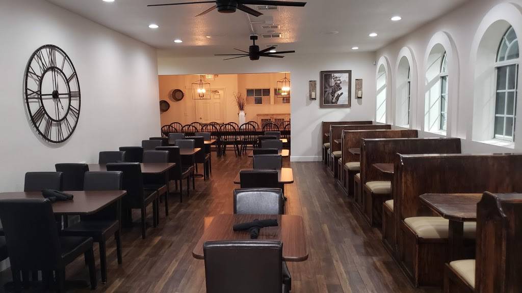 REVs Farmhouse | restaurant | 49271 Golden Oak Loop, Oakhurst, CA 93644, USA | 5596583276 OR +1 559-658-3276