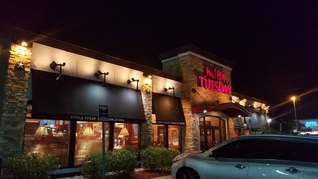 Ruby Tuesday | restaurant | 13095 Cortez Blvd, Spring Hill, FL 34613, USA | 3525924435 OR +1 352-592-4435
