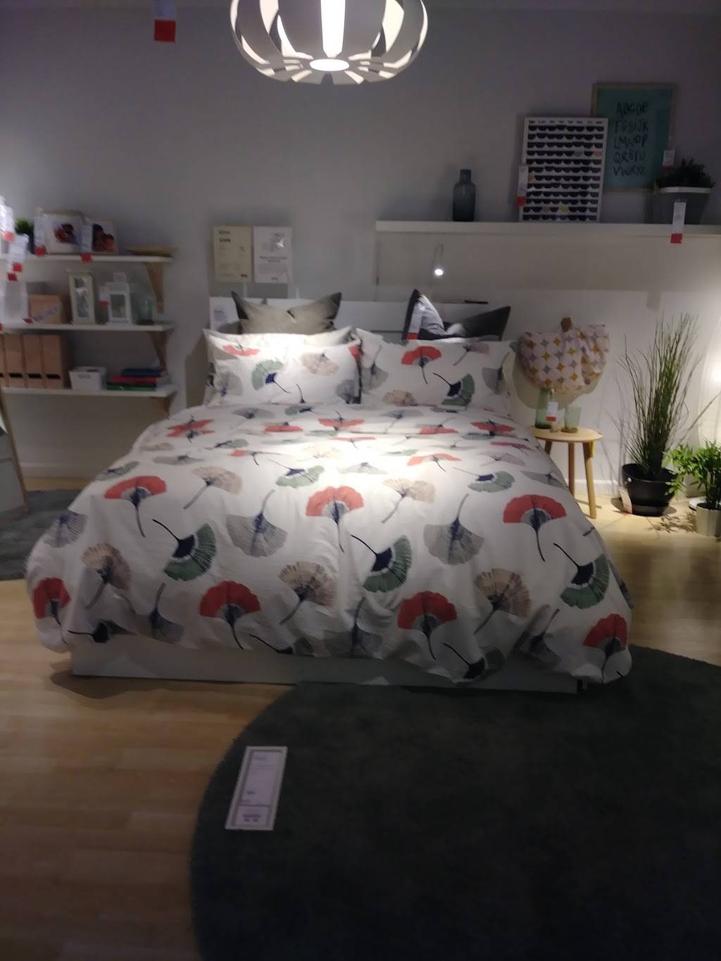 IKEA Restaurant | restaurant | 1103 N 22nd St, Tampa, FL 33605, USA | 8888884532 OR +1 888-888-4532