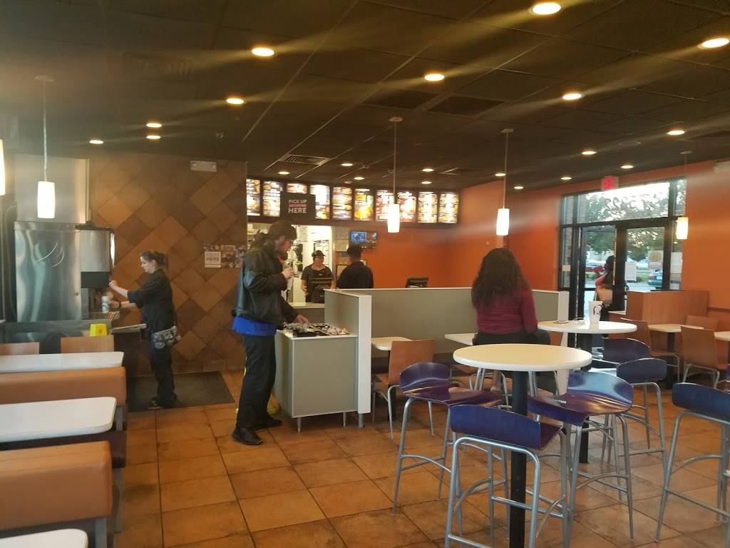 Taco Bell | meal takeaway | 5322 N Garland Ave, Garland, TX 75040, USA | 9724955019 OR +1 972-495-5019