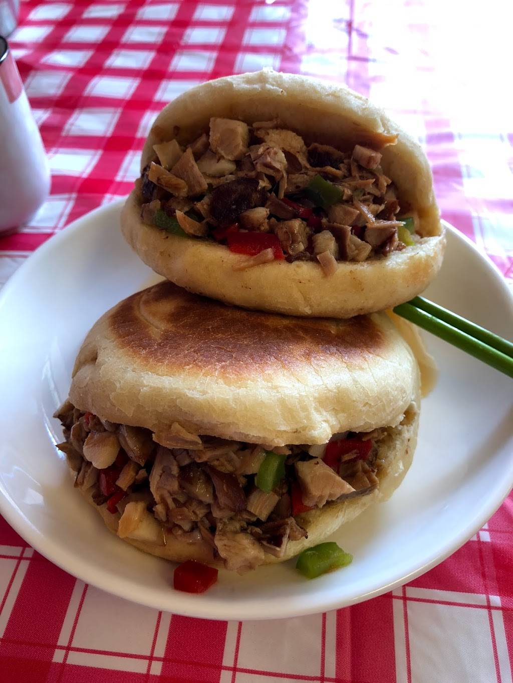 Village House Restaurant | restaurant | 3398 Balboa St, San Francisco, CA 94121, USA | 4158061959 OR +1 415-806-1959