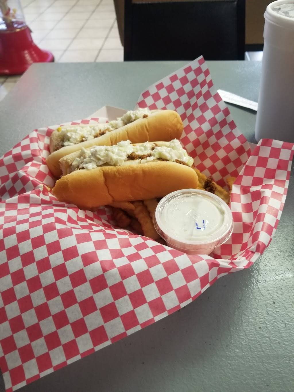 Hometown Hotdogs | restaurant | 37 Middletown Rd, Fairmont, WV 26554, USA | 3043670143 OR +1 304-367-0143