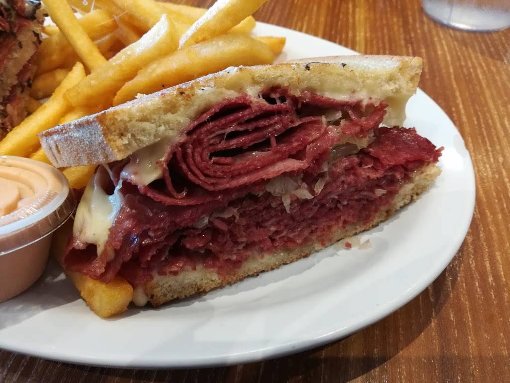 Mos Bagels & Deli | cafe | 2780 NE 187th St #2919, Miami, FL 33180, USA | 3059368555 OR +1 305-936-8555