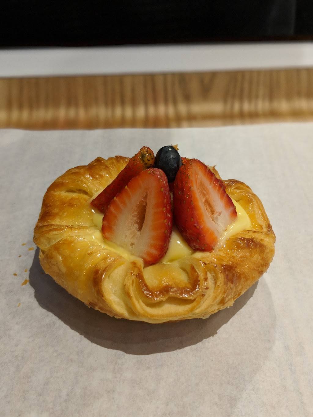 Paris Baguette | bakery | 2278 Westborough Blvd, South San Francisco, CA 94080, USA | 6509520404 OR +1 650-952-0404