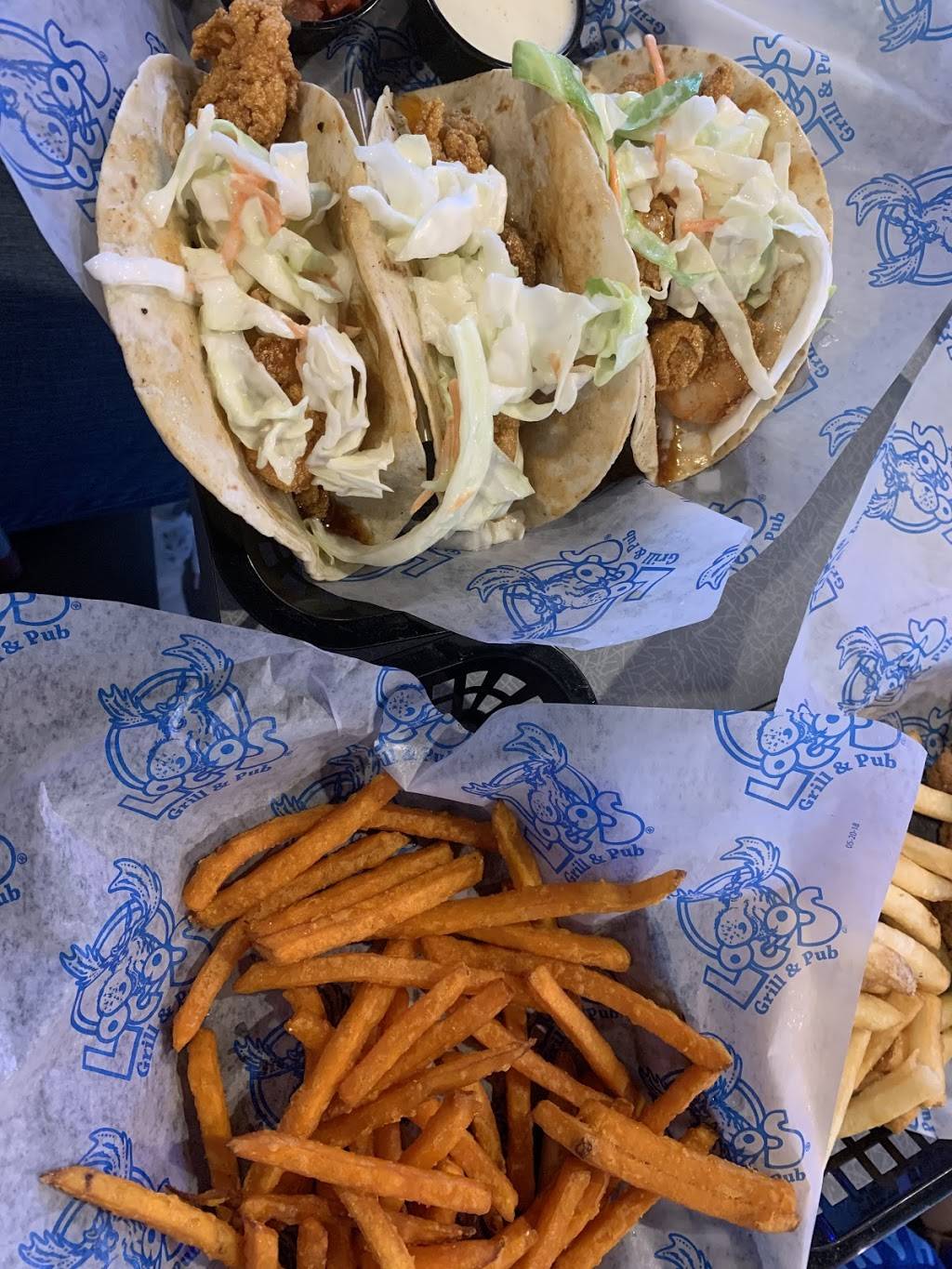 Locos Grill & Pub | restaurant | 3105 E Silver Springs Blvd, Ocala, FL 34470, USA | 3524215769 OR +1 352-421-5769