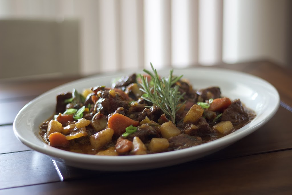 Gregskitchen19 | restaurant | 1818 Bankstown Way, Perris, CA 92571, USA | 9513674831 OR +1 951-367-4831