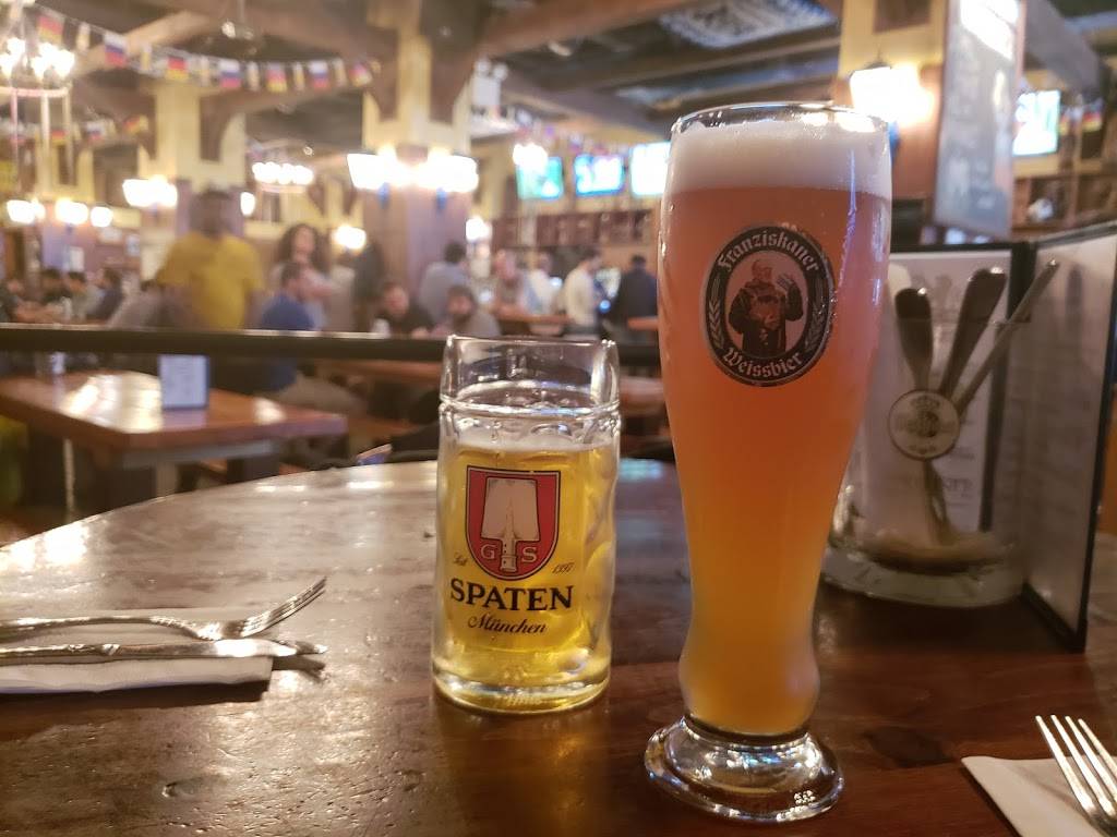 Reichenbach Hall | restaurant | 5 W 37th St, New York, NY 10018, USA | 2123027744 OR +1 212-302-7744