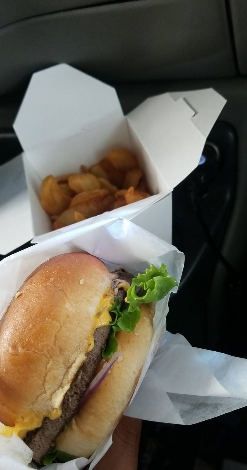 World of Fusion Burgers | restaurant | 6451 E Shields Ave, Fresno, CA 93727, USA | 8057209596 OR +1 805-720-9596