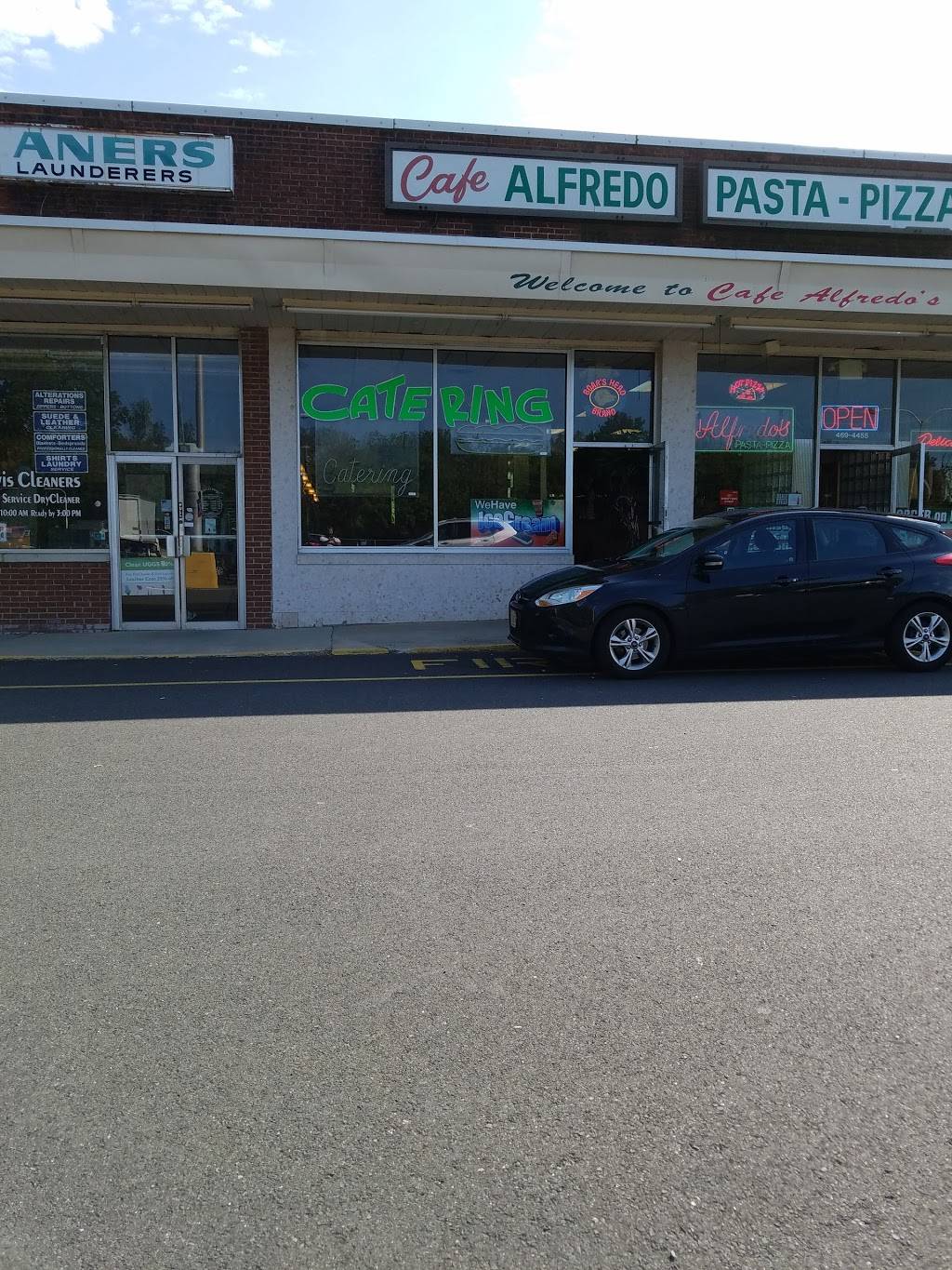 Alfredos Restaurant | cafe | 1760 Easton Ave # 8, Somerset, NJ 08873, USA | 7324694422 OR +1 732-469-4422