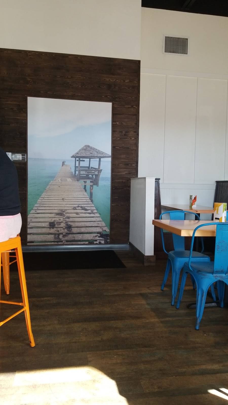 Tropicale smoothie cafe | restaurant | 2137 66th St N, Tyrone Blvd N, St. Petersburg, FL 33710, USA | 7273458947 OR +1 727-345-8947