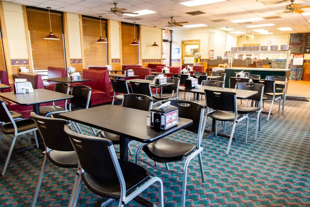 Monroe County Pizza (MCP) | restaurant | 3151 W 3rd St, Bloomington, IN 47404, USA | 8123312345 OR +1 812-331-2345