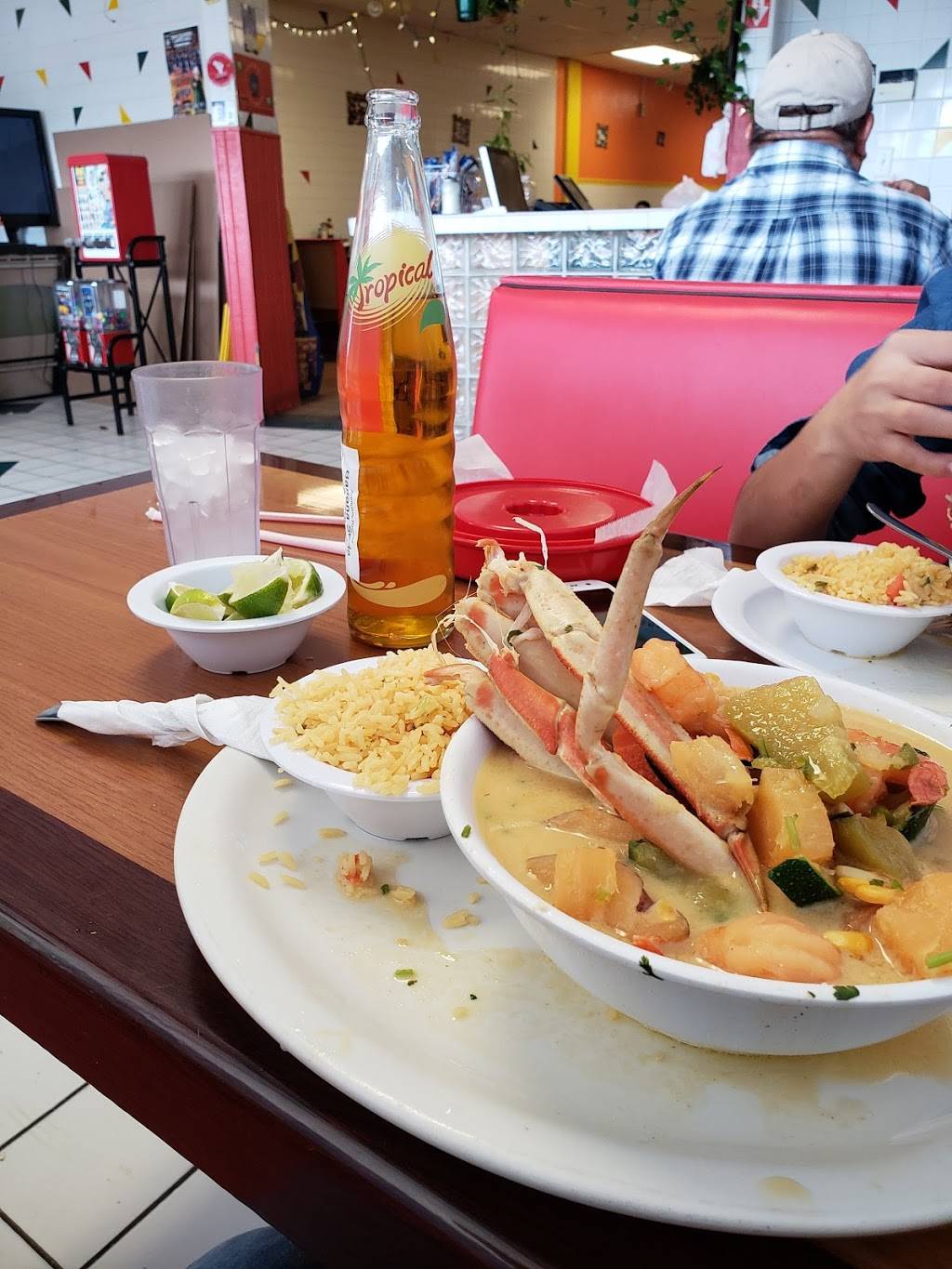 Las Minas Cafe | restaurant | 3811 Blanco Rd, San Antonio, TX 78212, USA | 2109444734 OR +1 210-944-4734