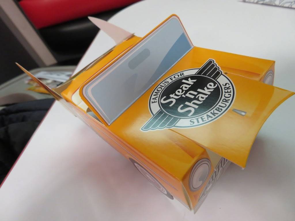 Steak n Shake | restaurant | 2465 N Dirksen Pkwy, Springfield, IL 62702, USA | 2174925925 OR +1 217-492-5925