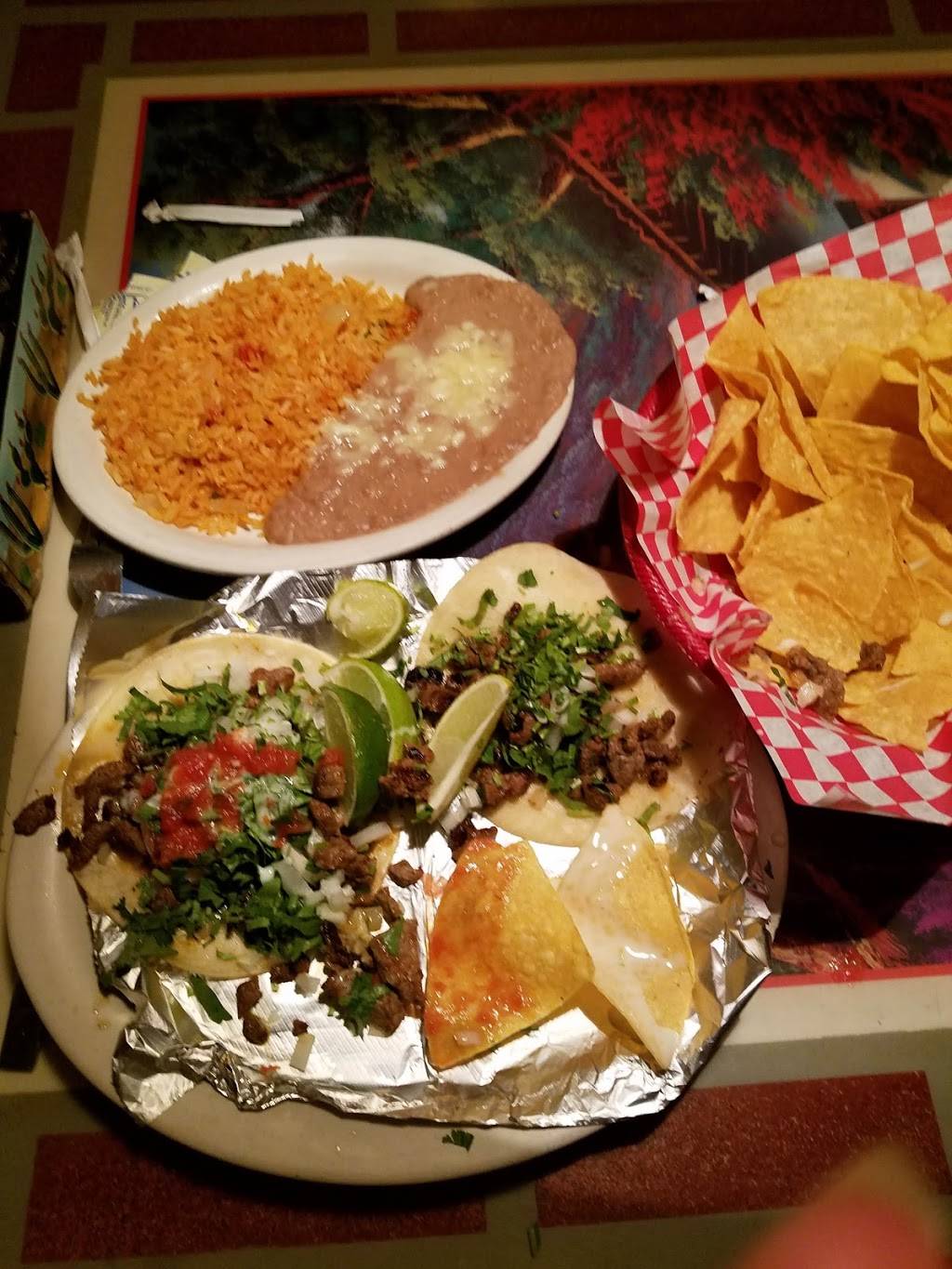 El Tapatio | restaurant | 2121 W Main St, Durant, OK 74701, USA | 5809318676 OR +1 580-931-8676