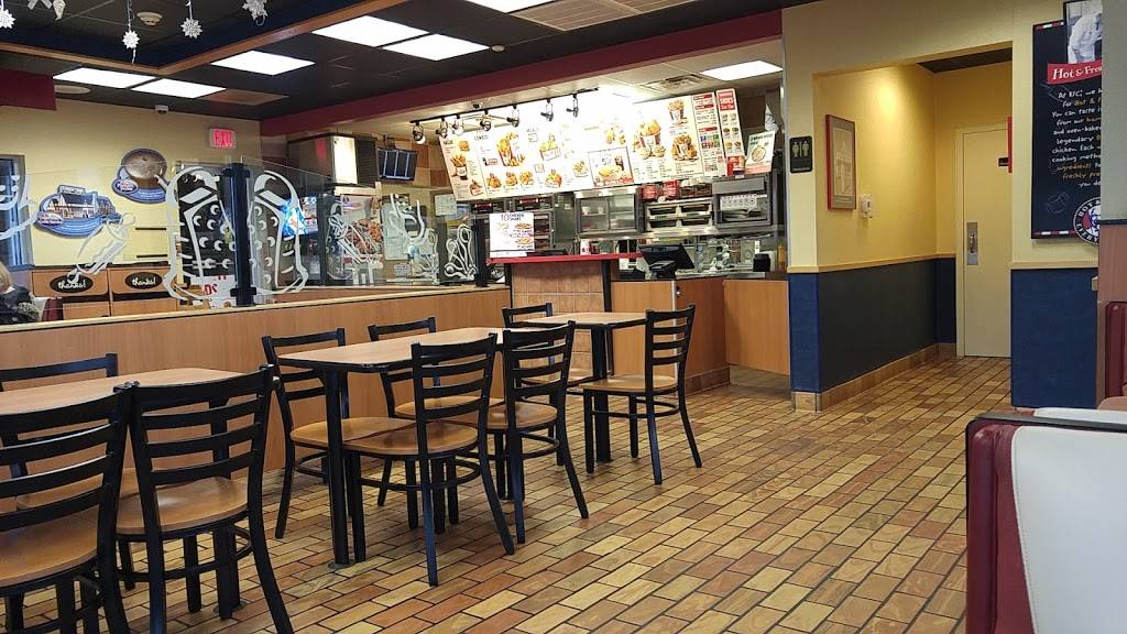 KFC | restaurant | 213 Pine Lake Ave, La Porte, IN 46350, USA | 2193267433 OR +1 219-326-7433