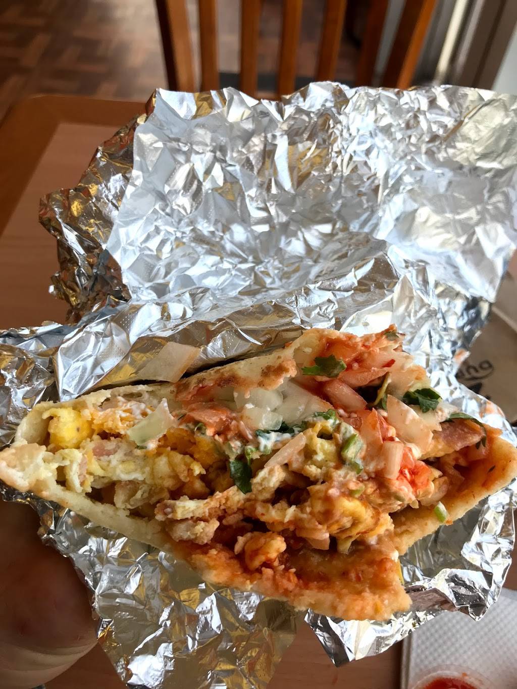 Victorias Taqueria | restaurant | 1004 Broad St, Lake Charles, LA 70601, USA | 3374365124 OR +1 337-436-5124