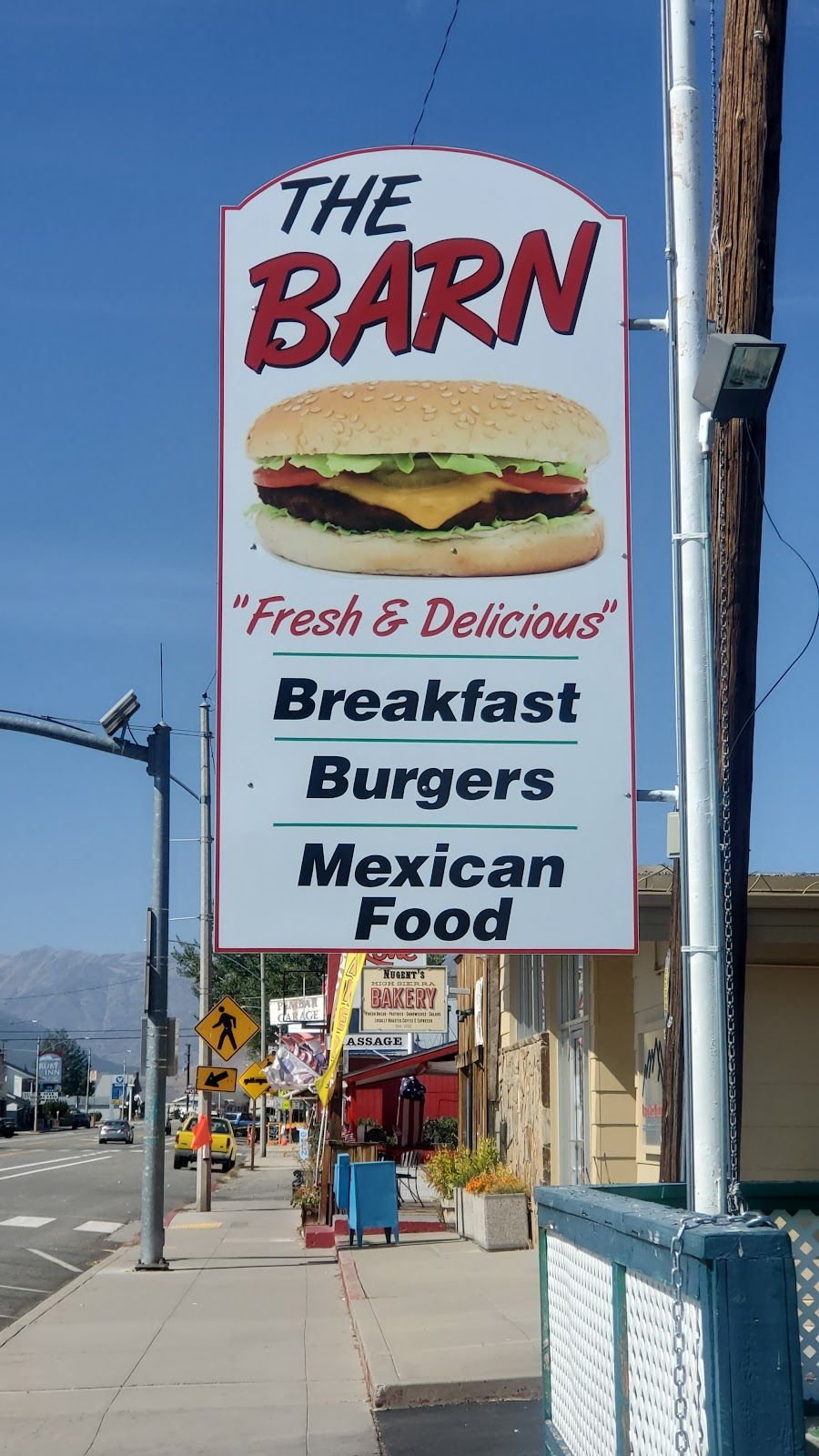 The Barn | restaurant | 152 Main St, Bridgeport, CA 93517, USA | 7609327775 OR +1 760-932-7775