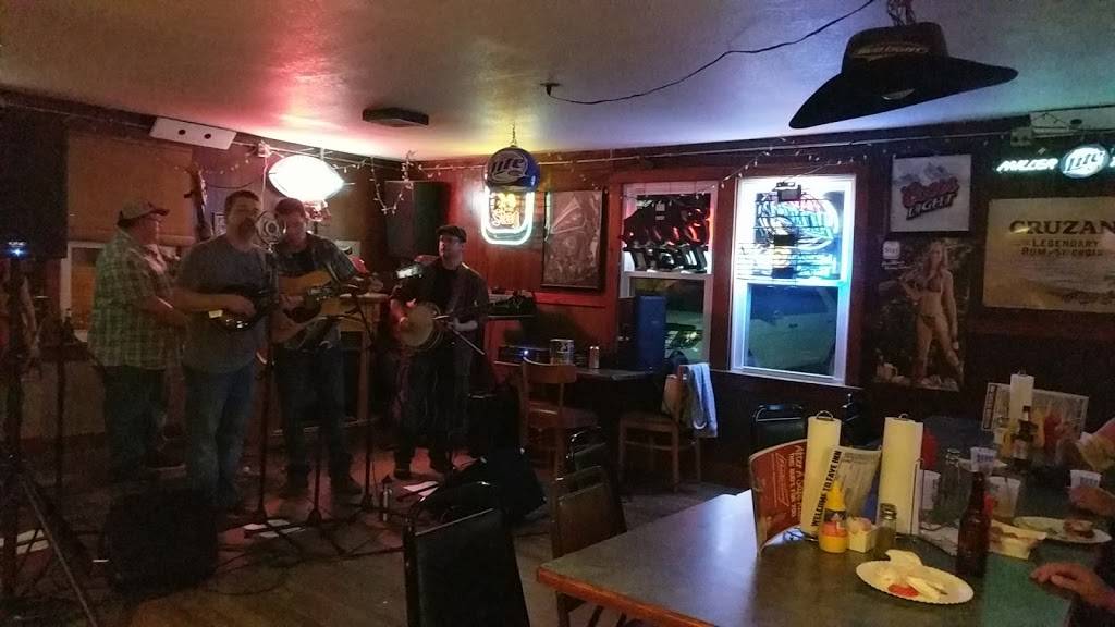 Faye Inn | restaurant | 2503 Main Ave, Mascoutah, IL 62258, USA | 6186772060 OR +1 618-677-2060