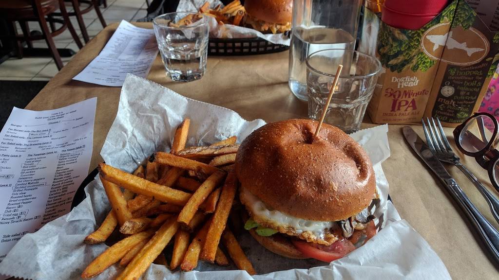 Little Bs Burger Bar | restaurant | 49 Main St, Tarrytown, NY 10591, USA | 9146312228 OR +1 914-631-2228