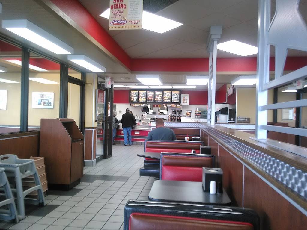 Hardees | restaurant | 12613 10th St, Osseo, WI 54758, USA | 7155972533 OR +1 715-597-2533