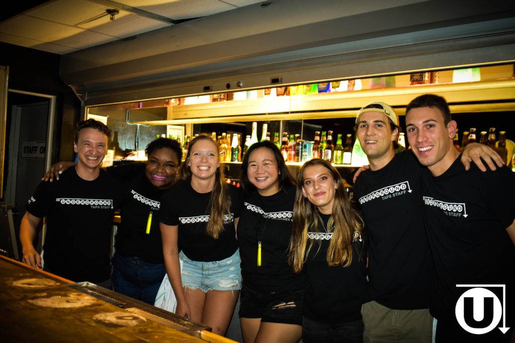 The Queens Pub | restaurant | 87 Union St W, Kingston, ON K7L 2N9, Canada | 6135332740 OR +1 613-533-2740