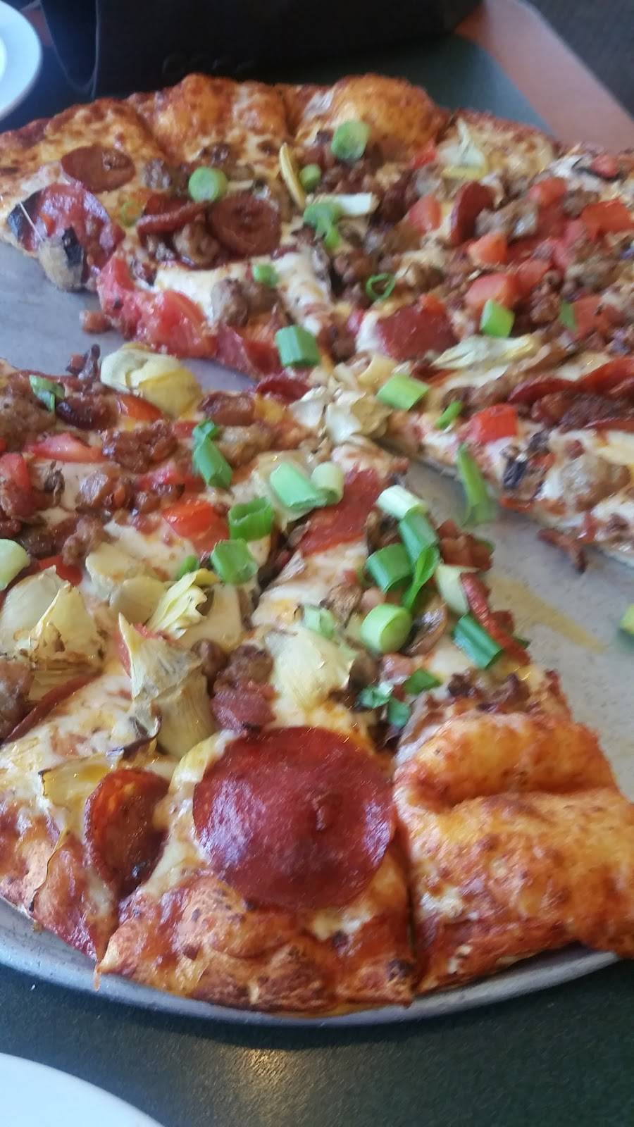 Round Table Pizza | meal delivery | 23254 Lyons Ave, Newhall, CA 91321, USA | 6612221199 OR +1 661-222-1199