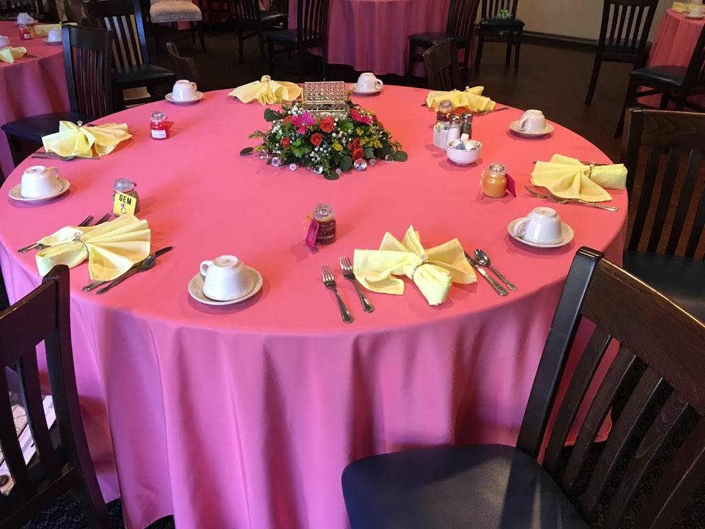 Puglianos Italian Grill | restaurant | 1808 Golden Mile Hwy, Pittsburgh, PA 15239, USA | 7243278991 OR +1 724-327-8991