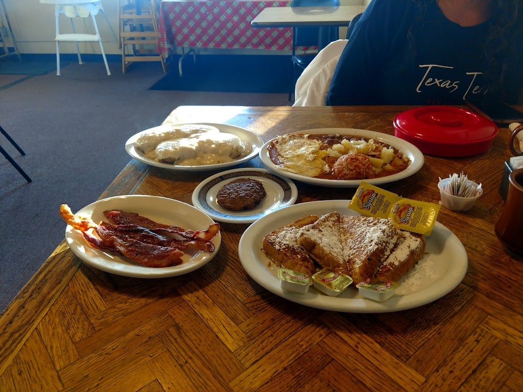 Family Seed II | restaurant | 525 San Juan St, Trinidad, CO 81082, USA | 7198458057 OR +1 719-845-8057