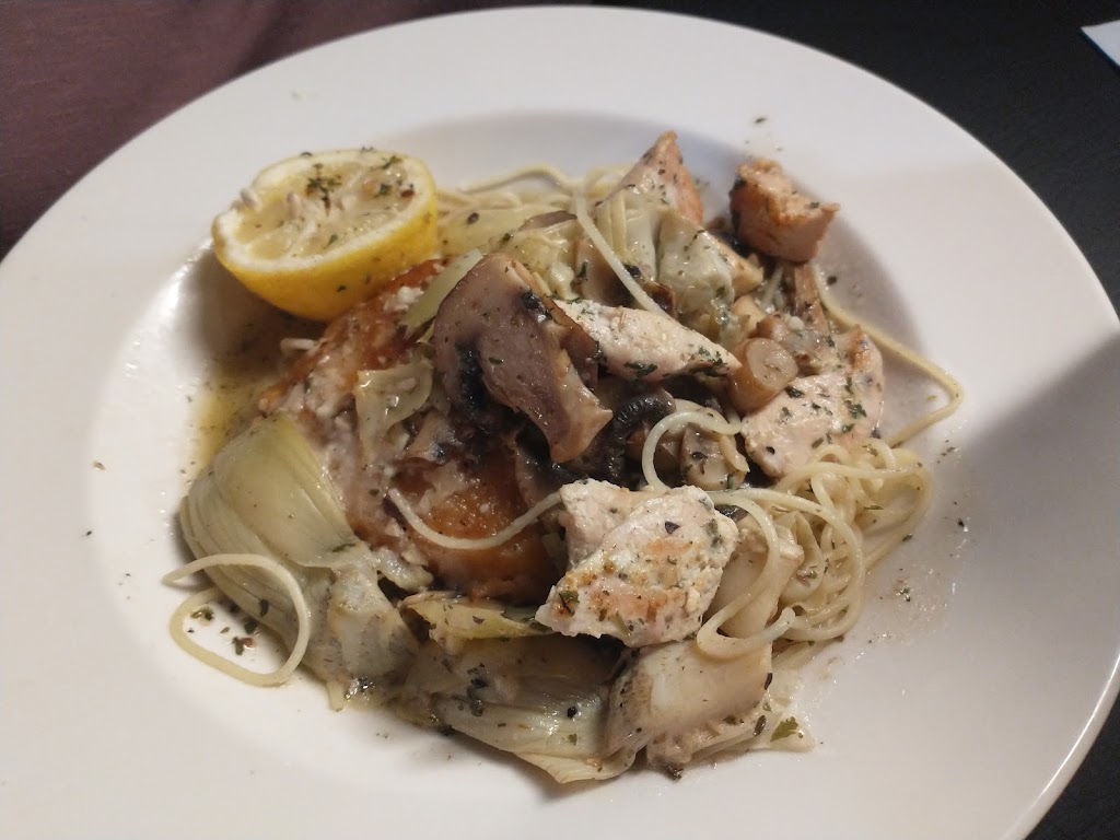 Napolis Italian Restaurant | restaurant | 2204 E Kansas Ave #5, Garden City, KS 67846, USA | 6202711490 OR +1 620-271-1490