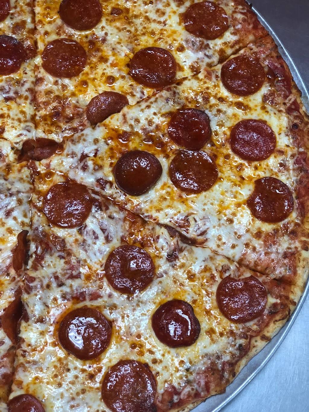 Pizza Hub | restaurant | 2965 Islington Ave #1, North York, ON M9L 2K8, Canada | 4167411991 OR +1 416-741-1991