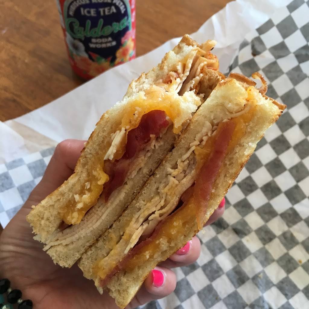 Tsunami Sandwich Company | restaurant | 11 Broadway St, Seaside, OR 97138, USA | 5037385427 OR +1 503-738-5427