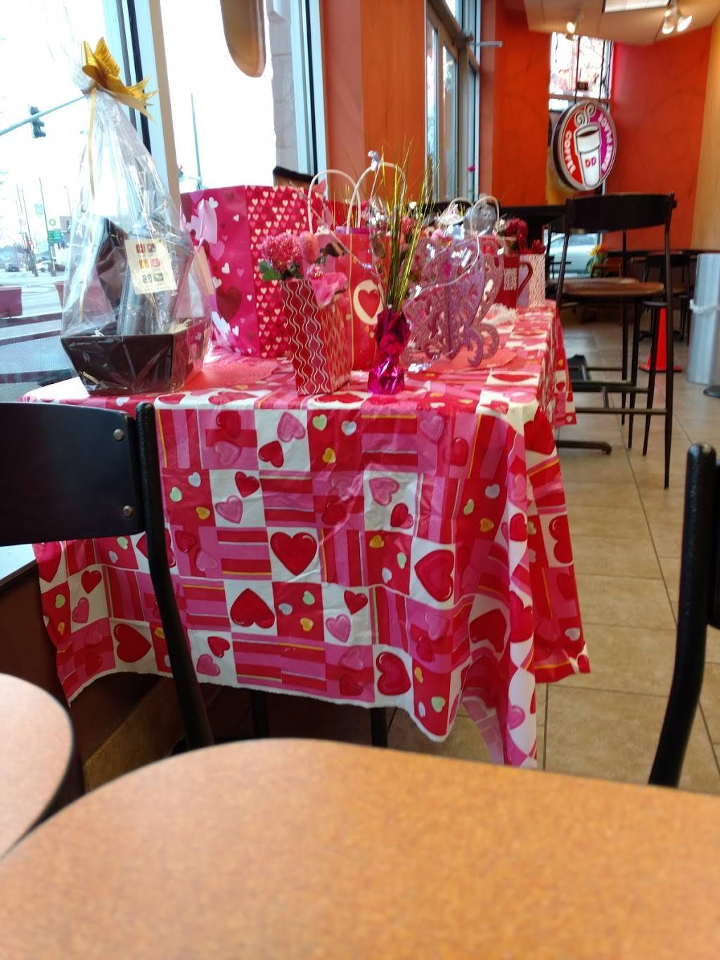 Dunkin Donuts | cafe | 7240 W Devon Ave, Chicago, IL 60631, USA | 7737757525 OR +1 773-775-7525