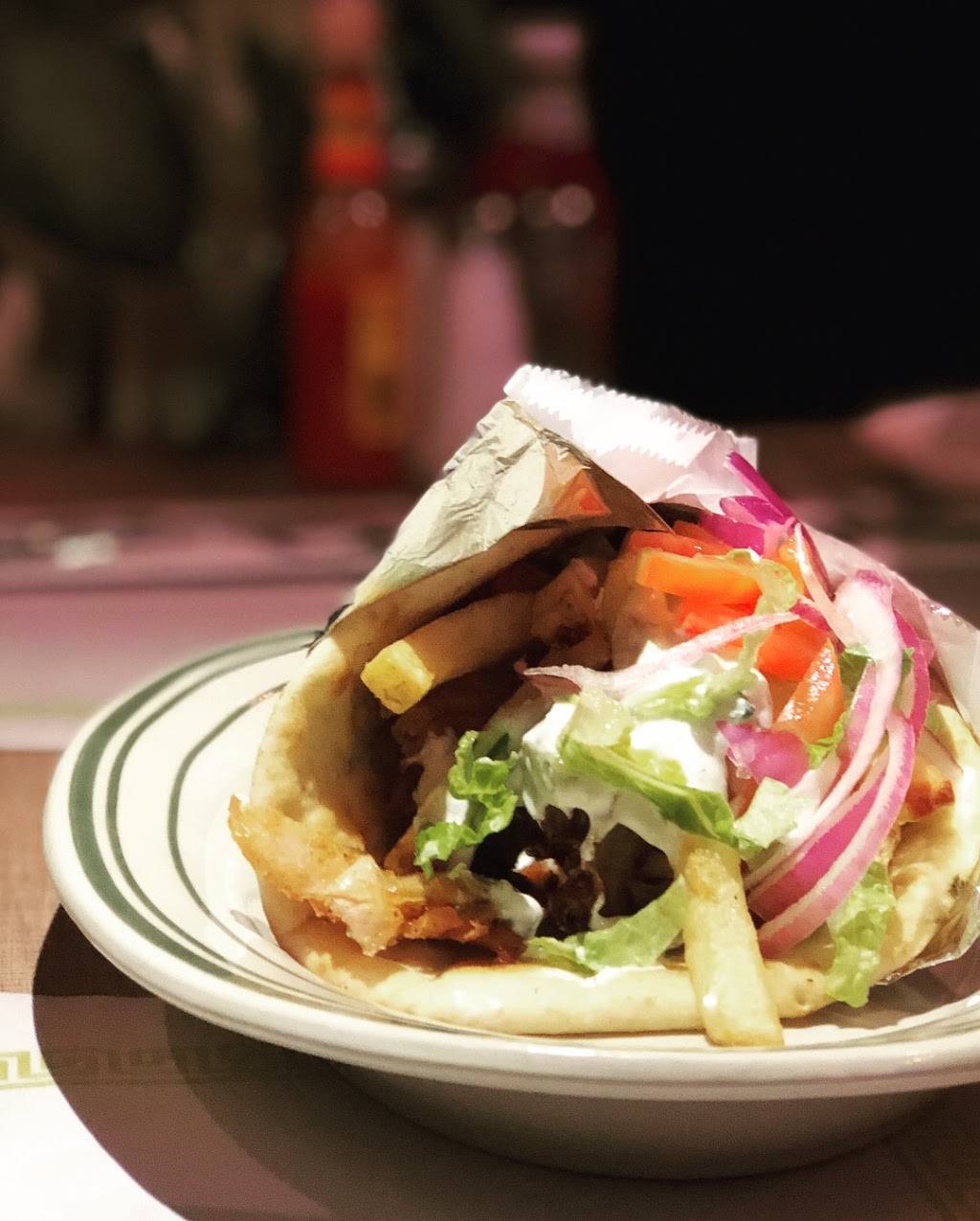 Jackson Gyro | cafe | 85-30 37th Ave, Jackson Heights, NY 11372, USA | 7184339408 OR +1 718-433-9408