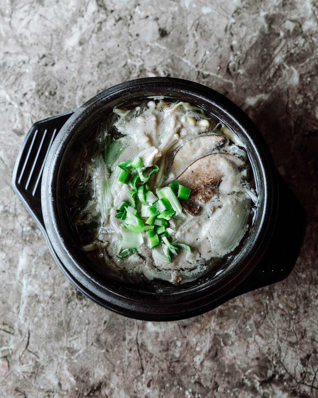 Buldaegi BBQ House | restaurant | 2470 Walnut St, Cary, NC 27518, USA | 9197030400 OR +1 919-703-0400